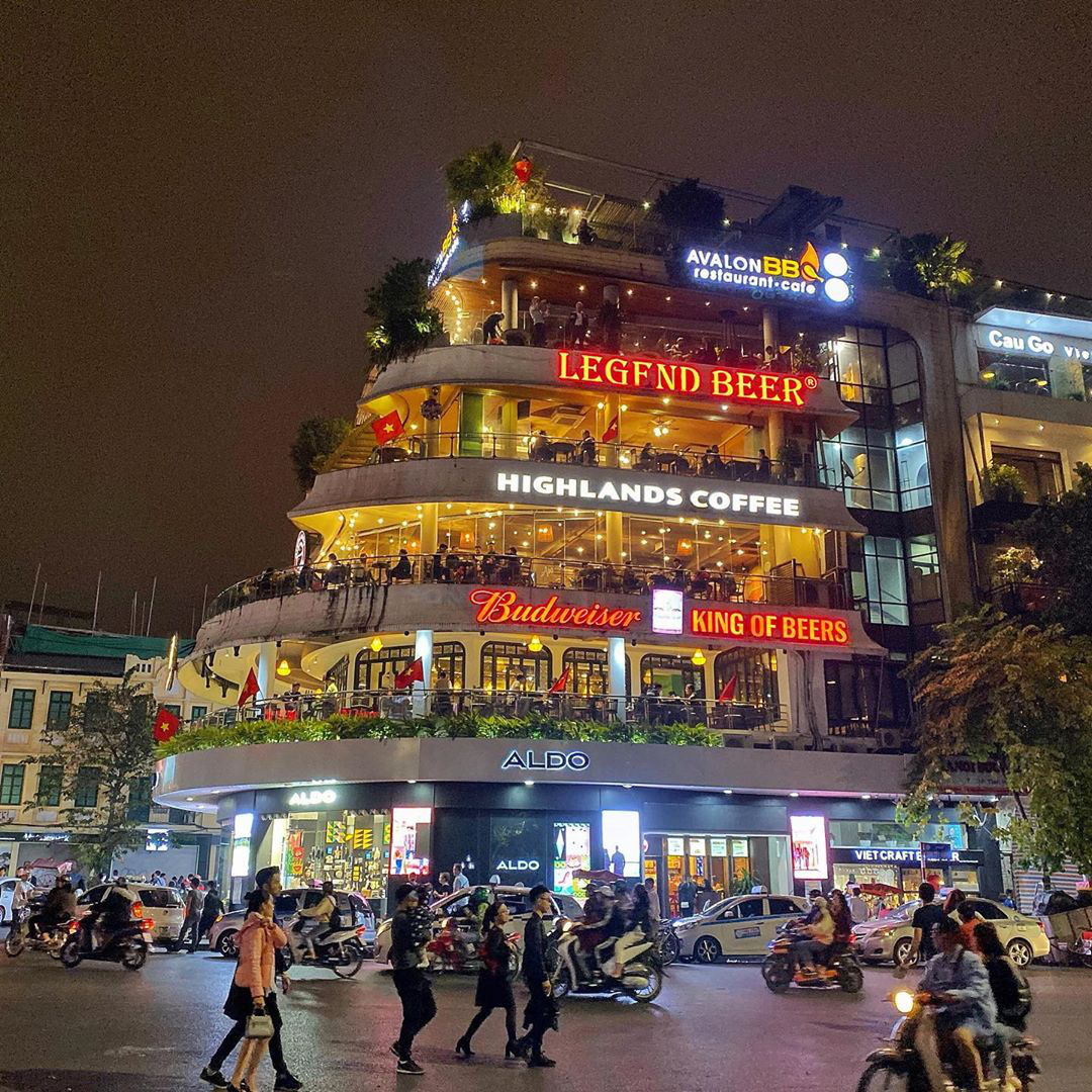 Thủ đô Hà Nội đứng ở vị trí thứ 10 trong top 12 điểm đến du lịch hấp dẫn nhất châu Á, theo Reader's Digest.